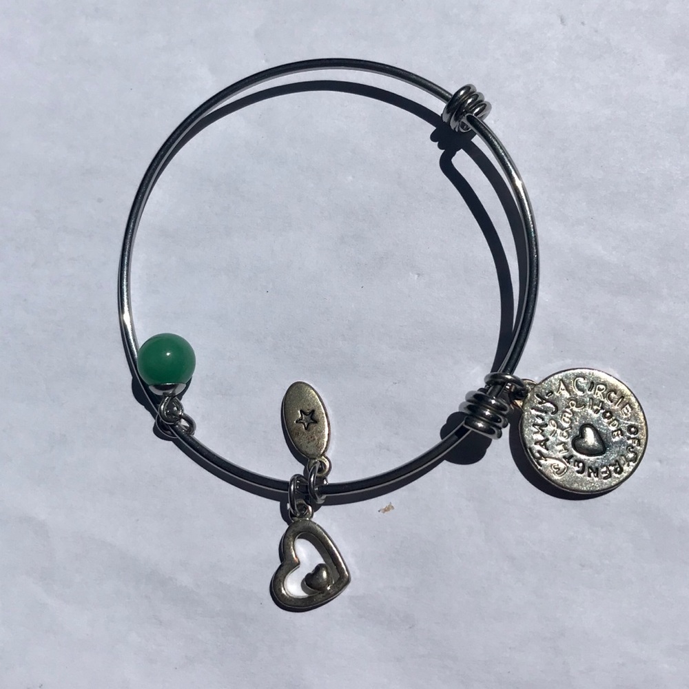 ✨3 for 30✨// Alex and Ani bracelet